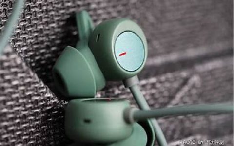 华为freeclip耳夹耳机将于今晚正式开售 仅1299元